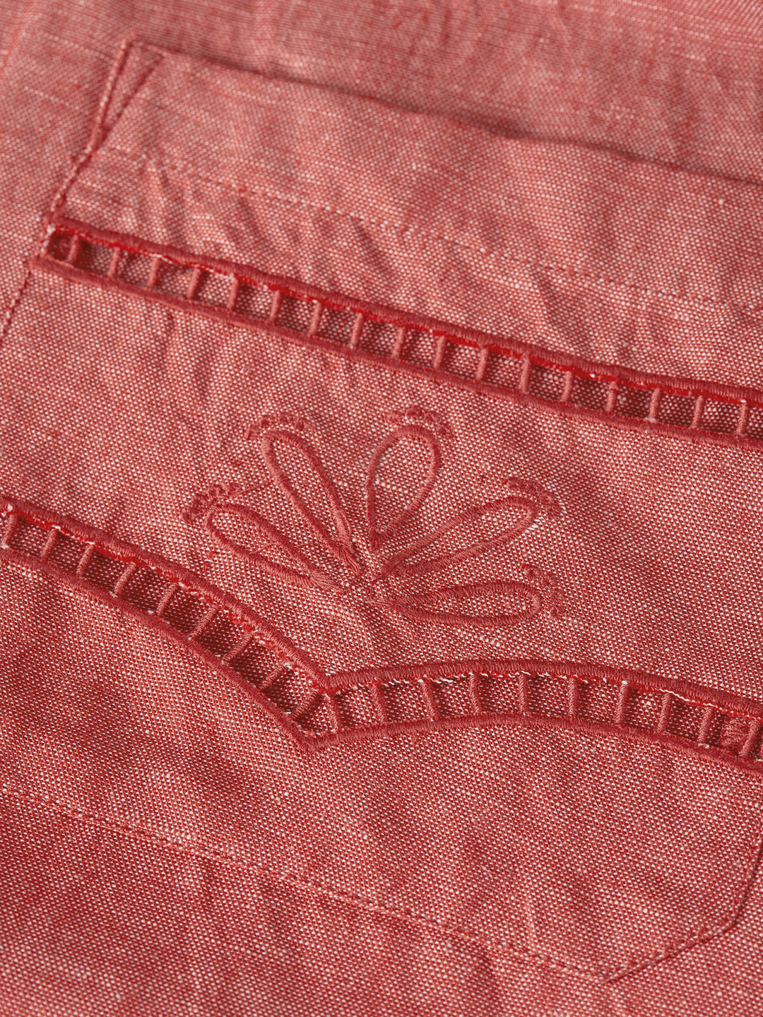 Embroidered Linen-Blend Wide Bermuda Shorts