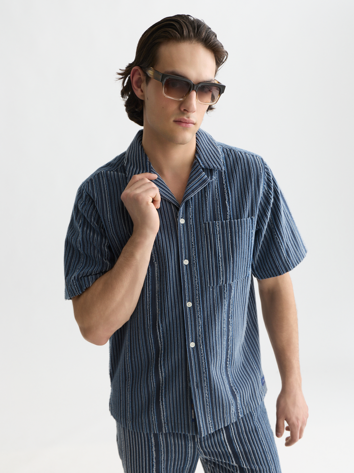Textured relaxed-fit short sleeved shirt