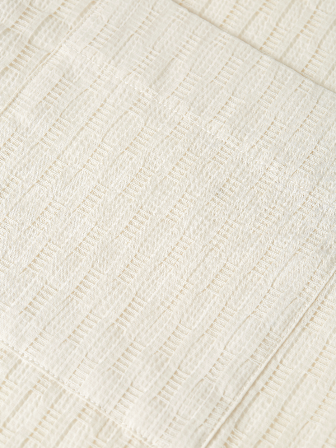 Jacquard seer-sucker regular-fit short-sleeved shirt