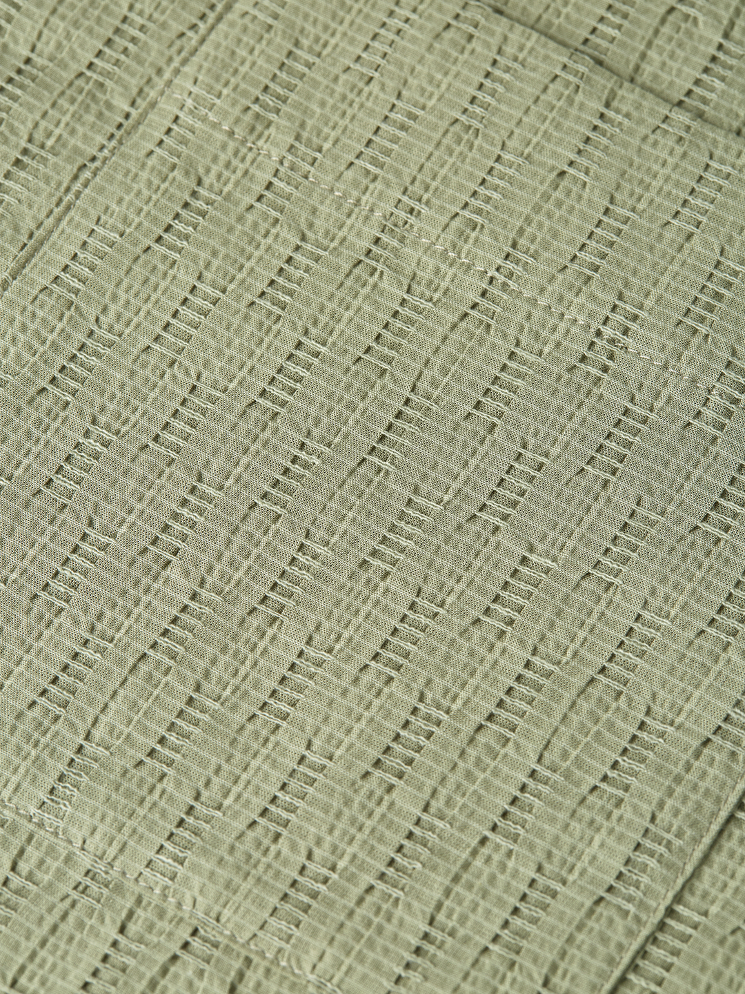 Jacquard seer-sucker regular-fit short-sleeved shirt