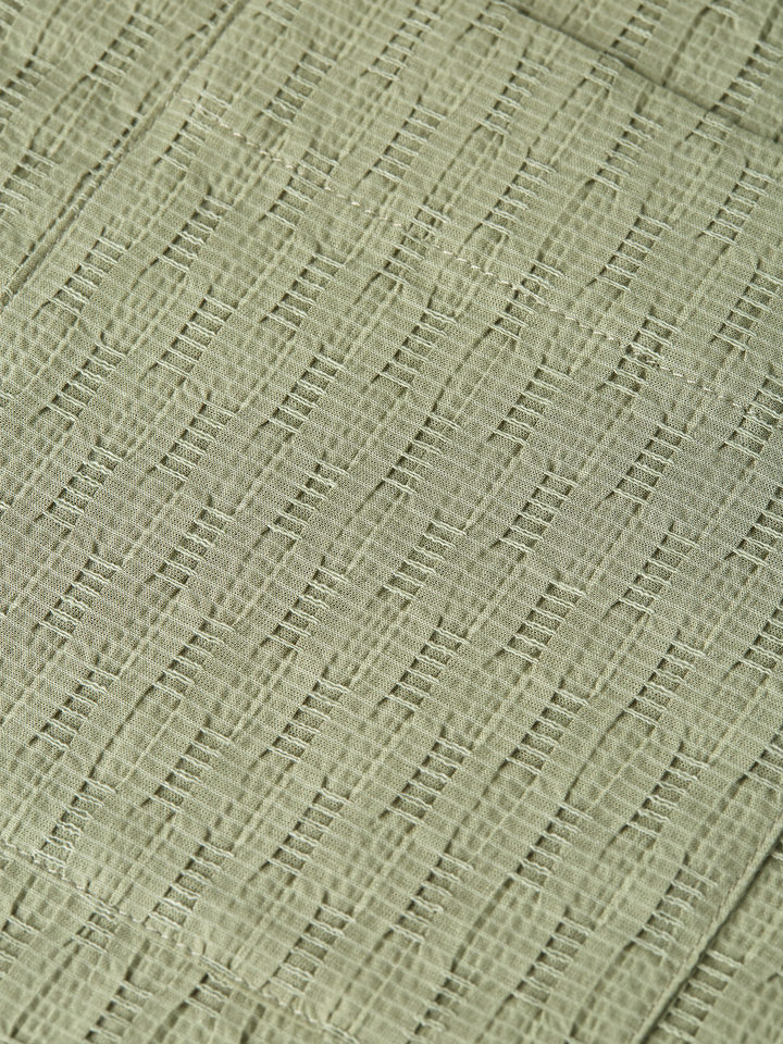 Jacquard seer-sucker regular-fit short-sleeved shirt