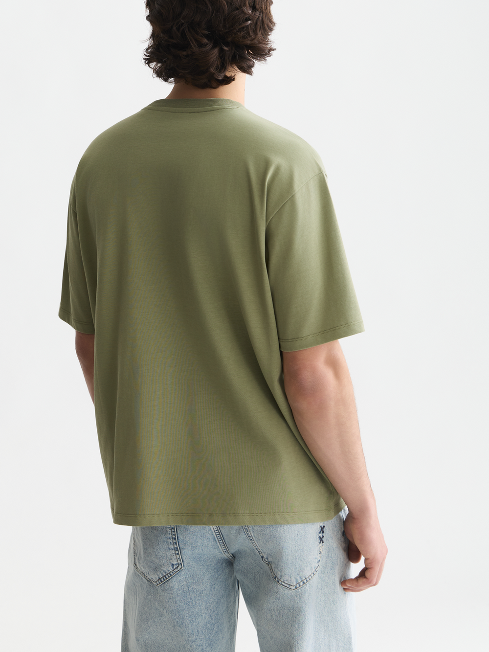 Seasonal core 3 crosses chest pocket loose-fit T-shirt