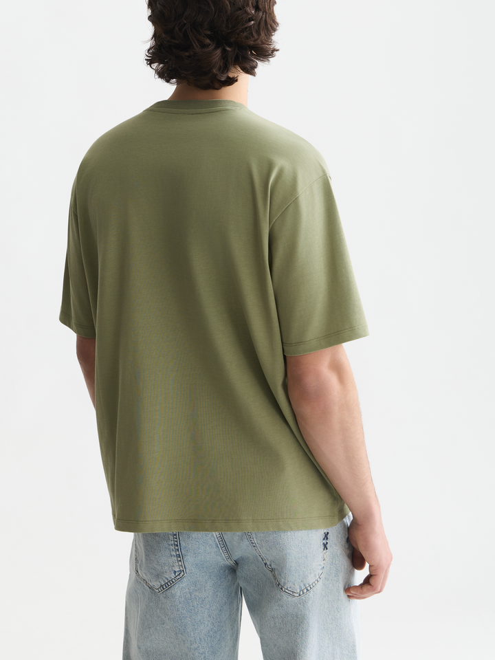 Seasonal core 3 crosses chest pocket loose-fit T-shirt