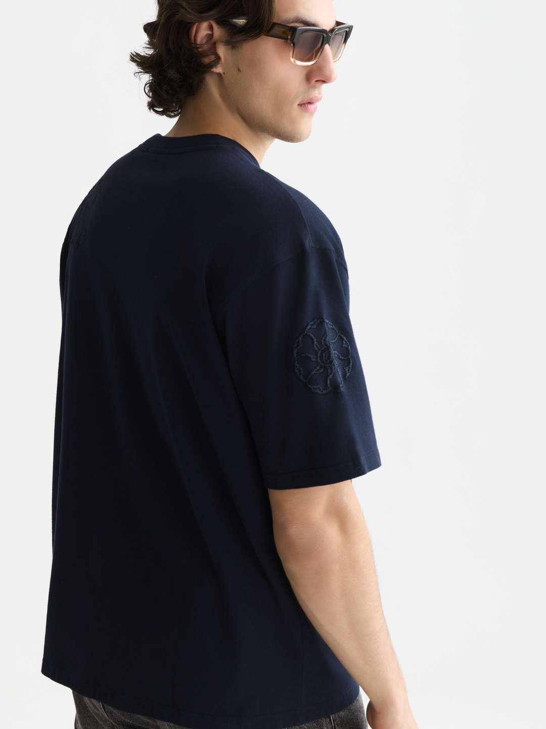 Delfts Blauw embroidered artwork loose-fit T-shirt