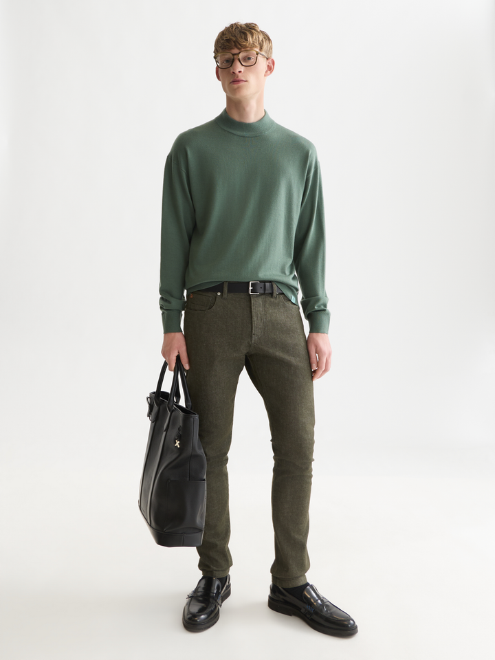 Seasonal core dropped shoulder mock neck pullover