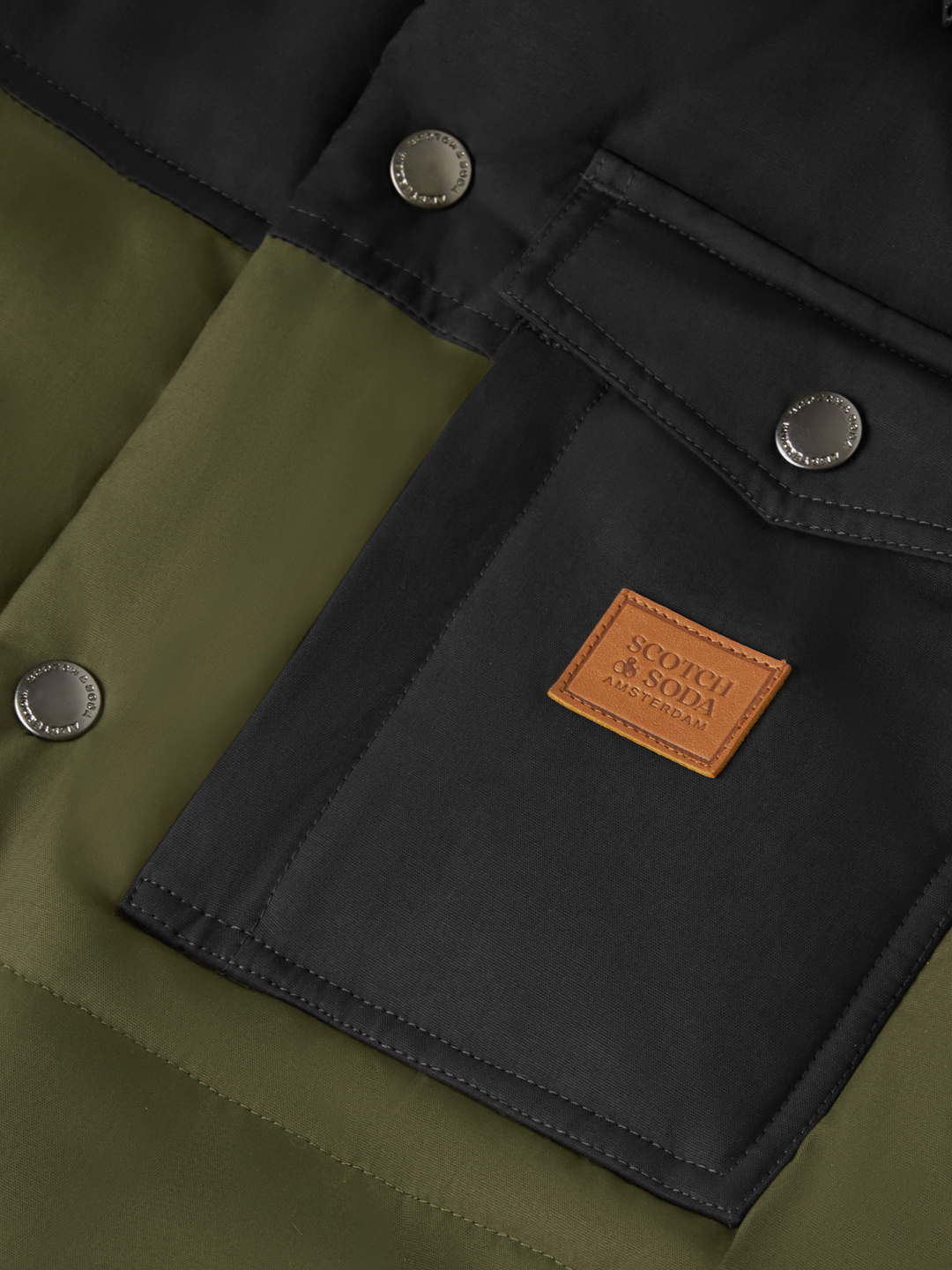 Hooded puffer jacket