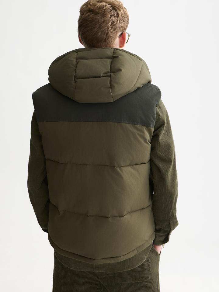 Hooded puffer vest