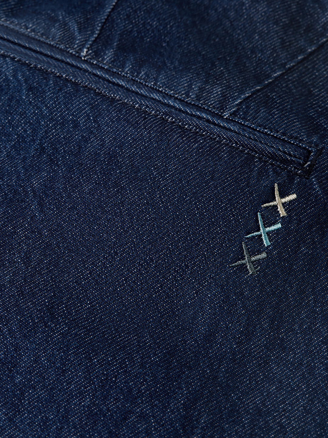 Loose-fit chino jeans