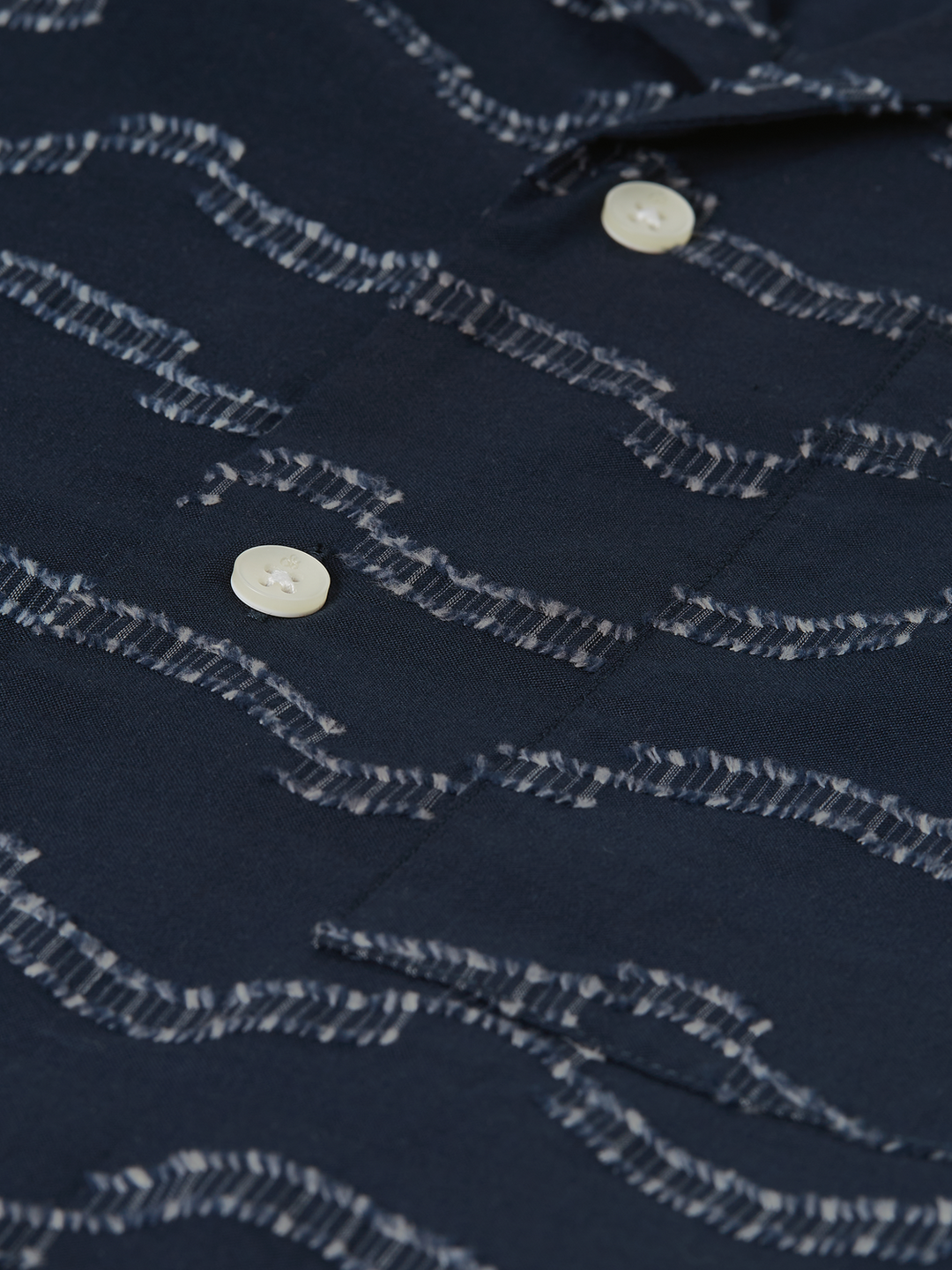 Wave jacquard short sleeved relaxed-fit shirt