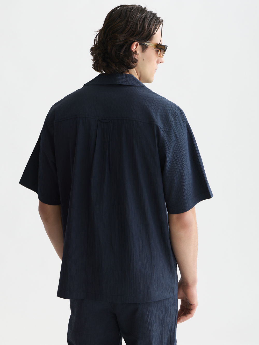 Crinckled cotton-blend relaxed-fit short-sleeved shirt