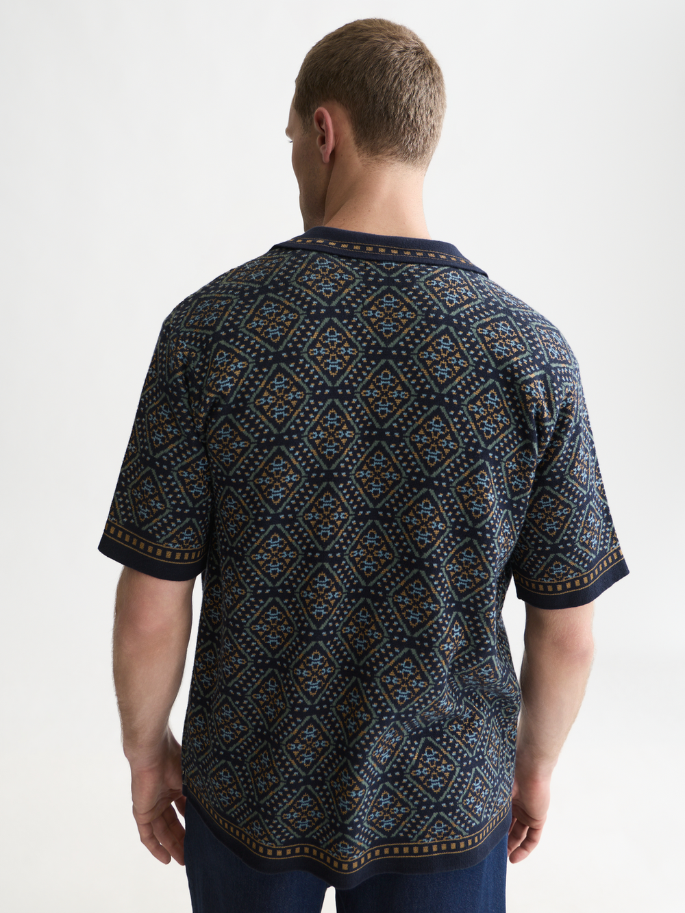 Jacquard knitted short sleeved shirt