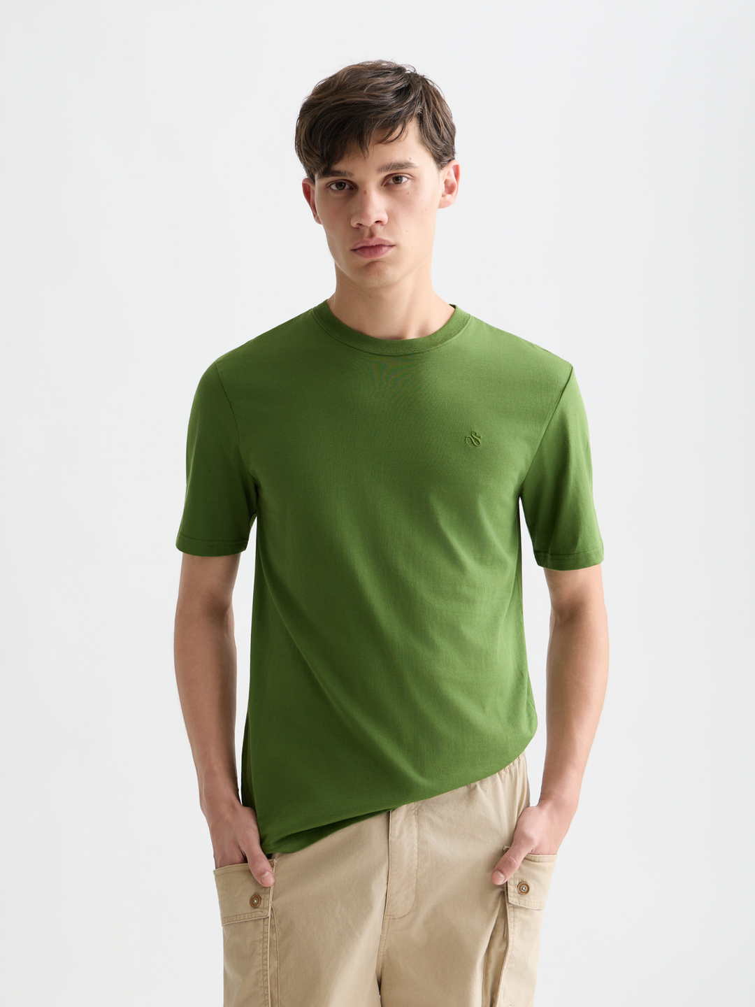 Seasonal core chest logo Tshirt