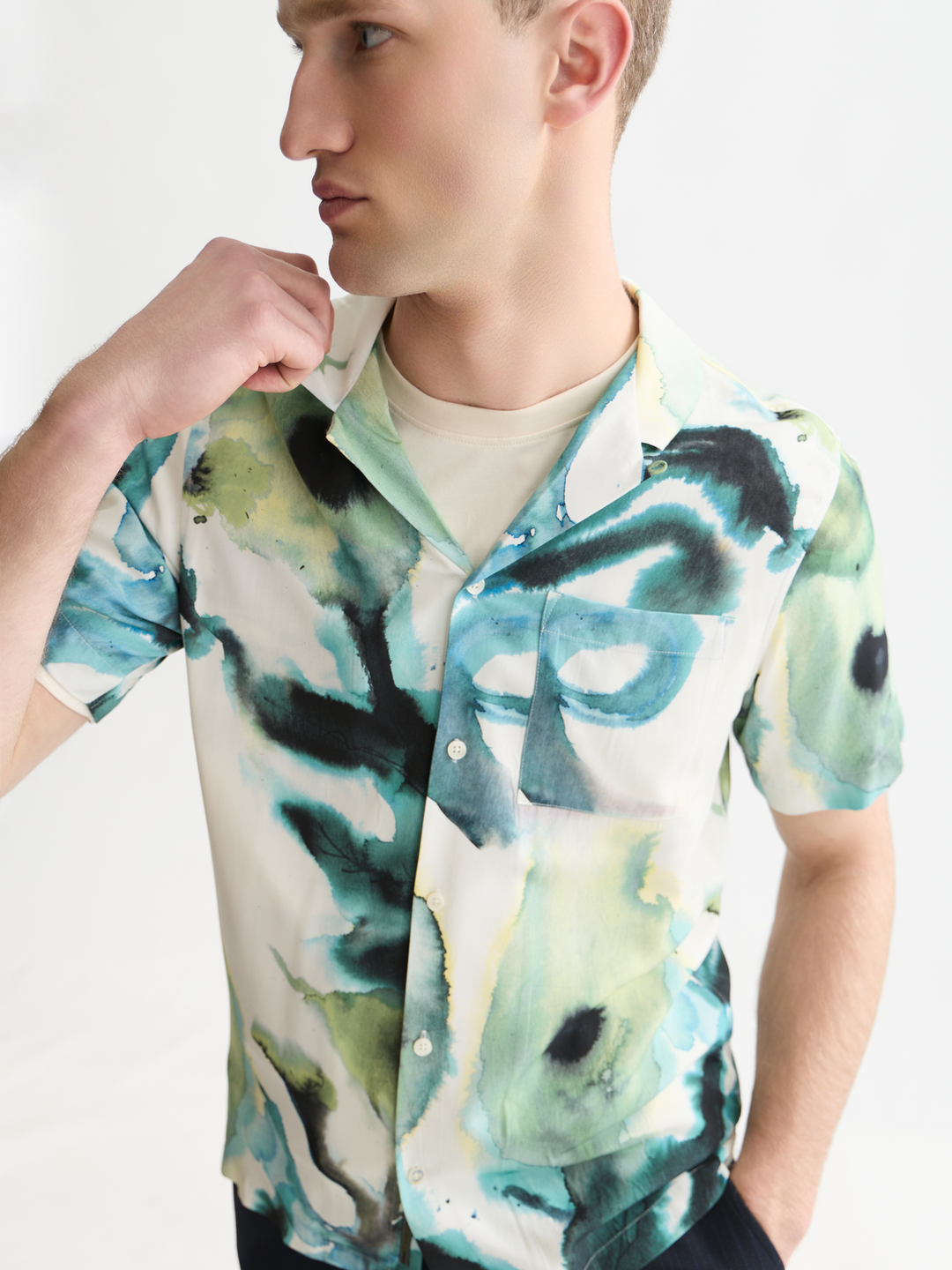 Viscose printed short sleeved regular-fit shirt