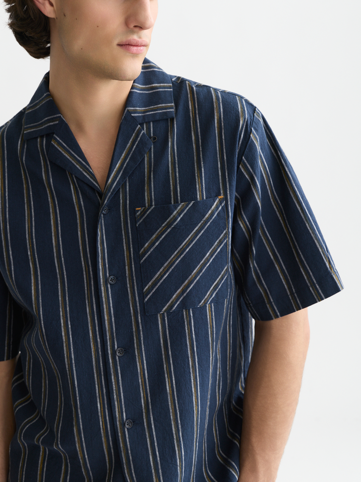 Striped linen relaxed-fit short-sleeved shirt