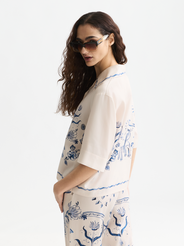 Printed short-sleeved camp shirt
