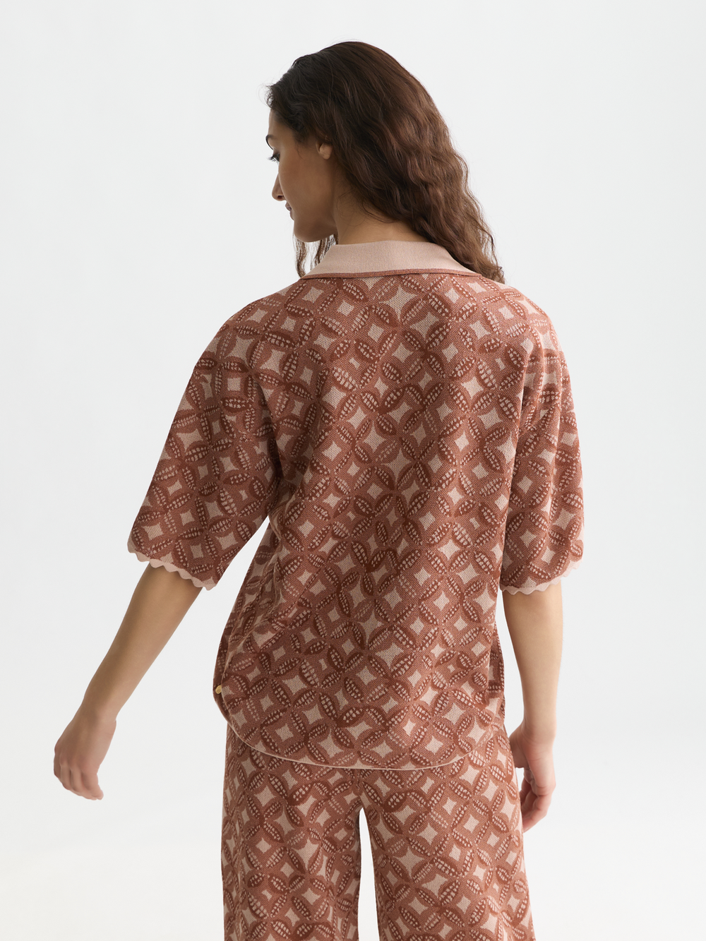 Jacquard knitted short-sleeve shirt