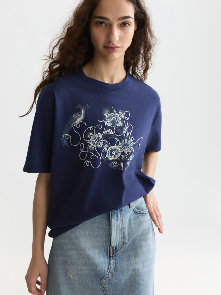 Embroidered detail loose-fit T-shirt