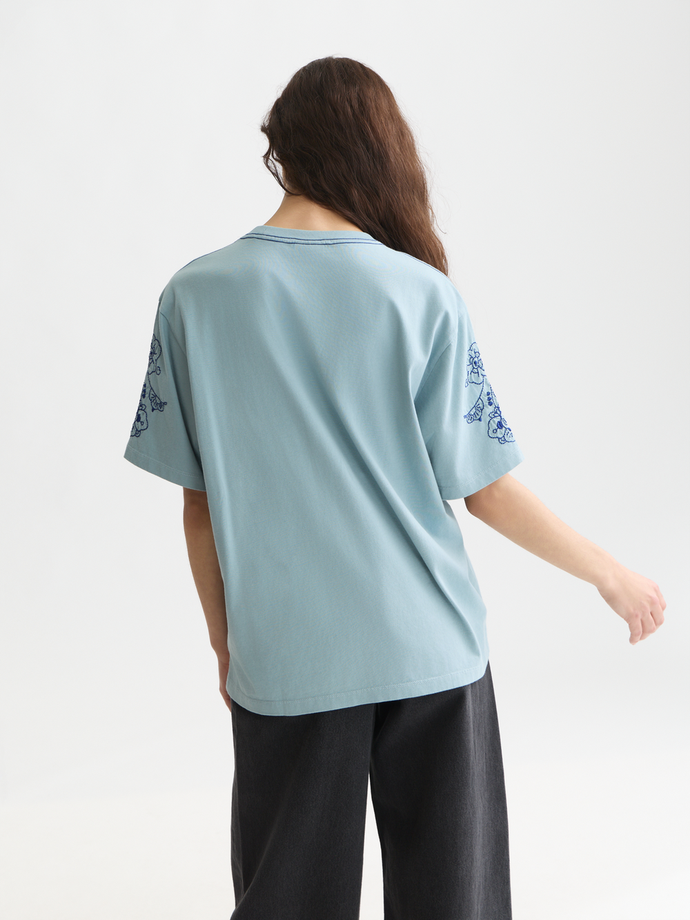 Embroidered loose-fit T-shirt