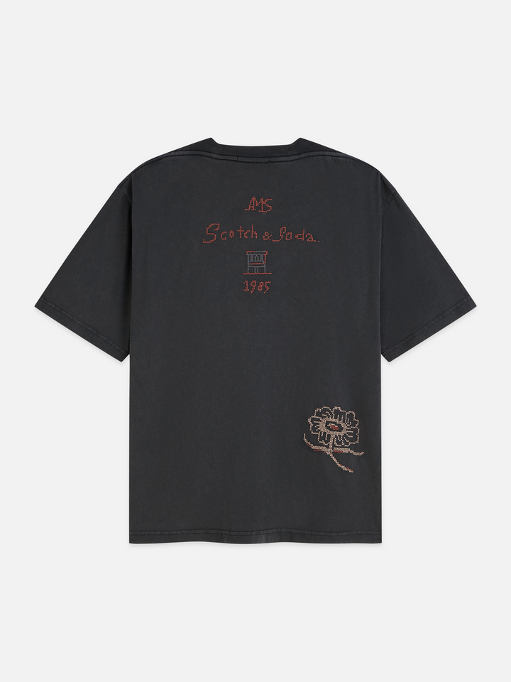Washed loose-fit t-shirt with embroidery