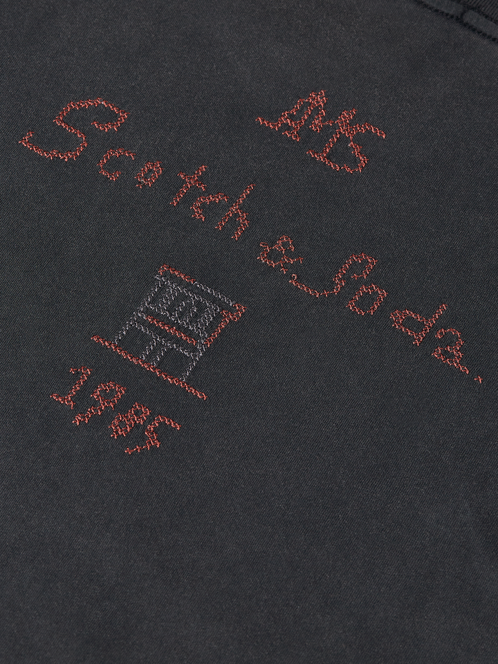 Washed loose-fit t-shirt with embroidery
