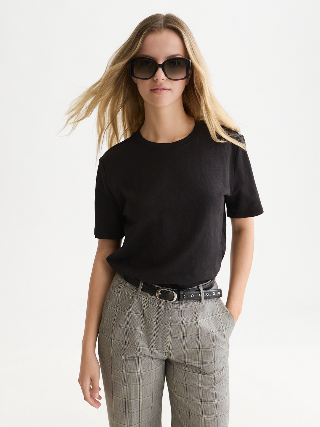 Key hole sleeves T-shirt