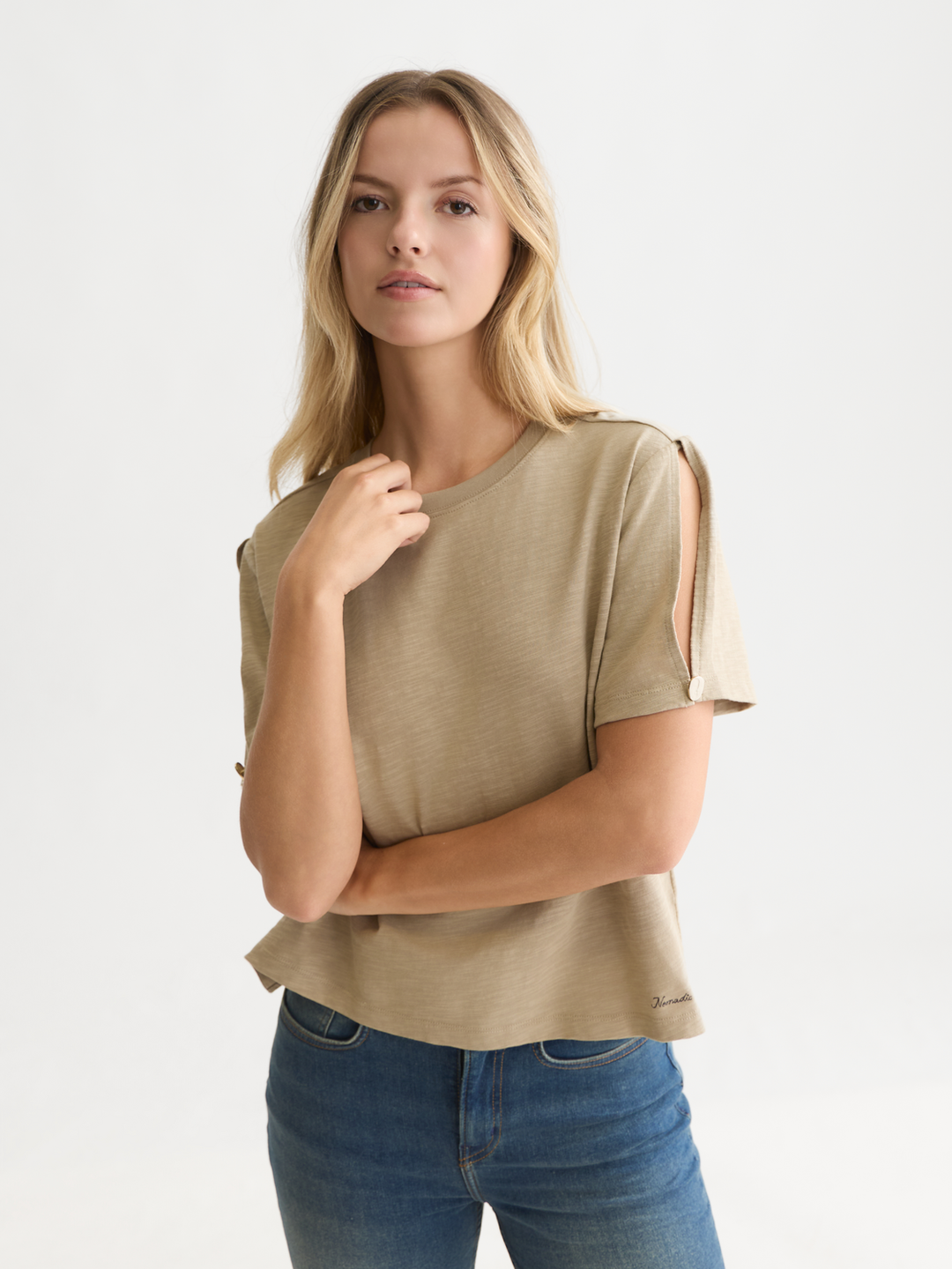 Key hole sleeves T-shirt