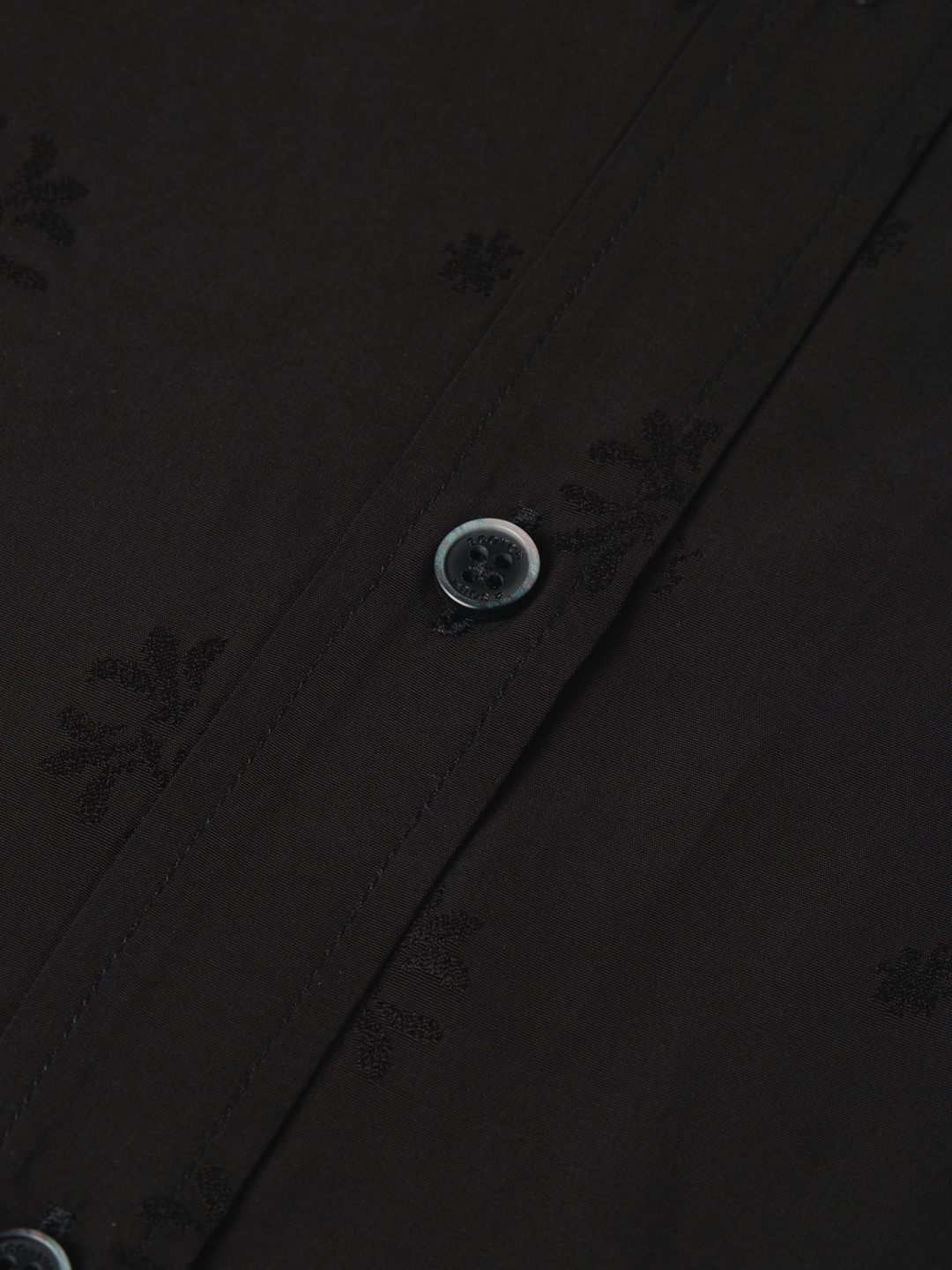 Jacquard tailored-fit shirt