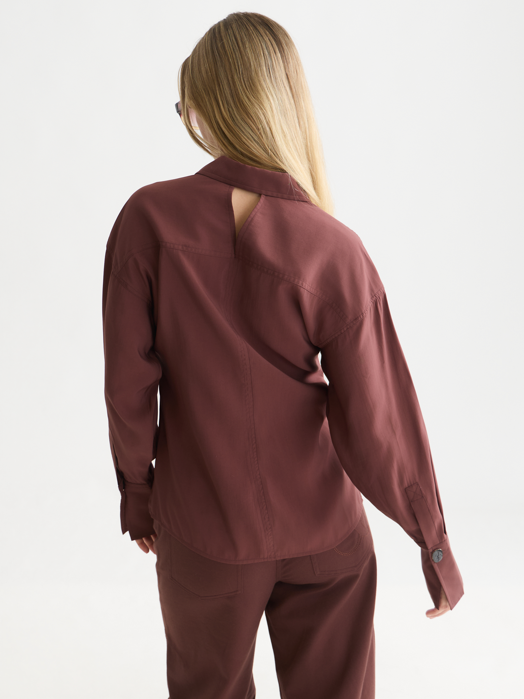 Buttoned waisted shirt