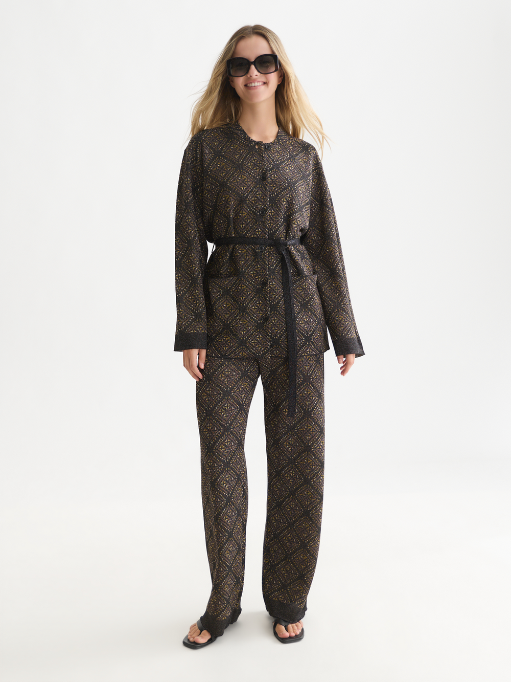 Jacquard knitted belted jacket