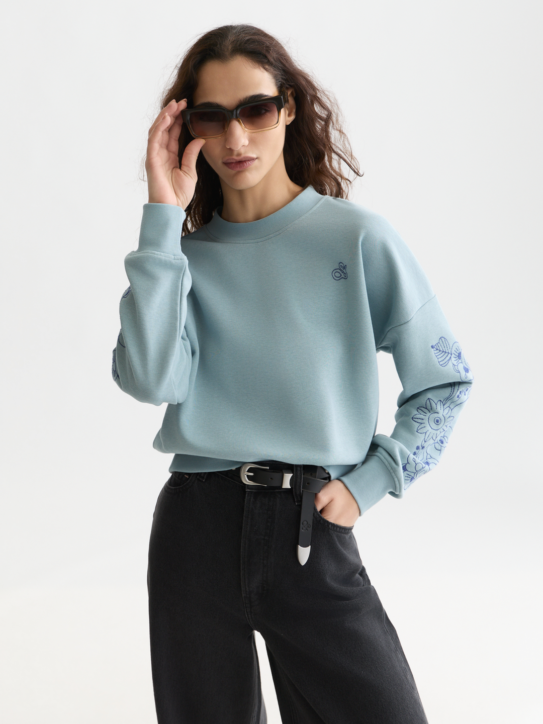 Embroidered relaxed-fit sweatshirt