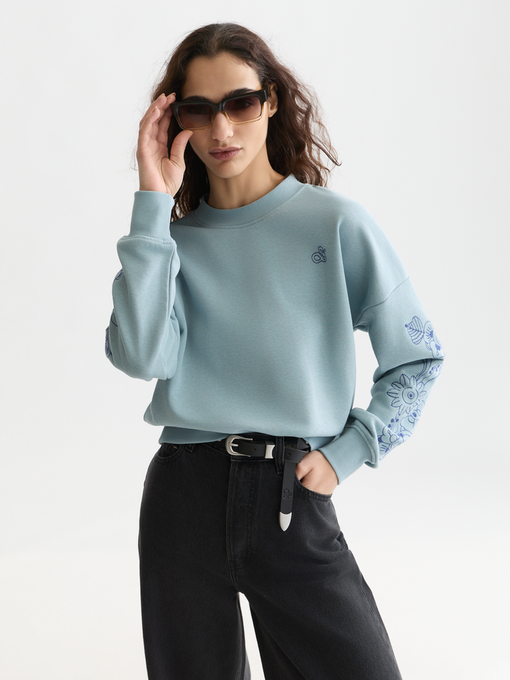 Embroidered relaxed-fit sweatshirt