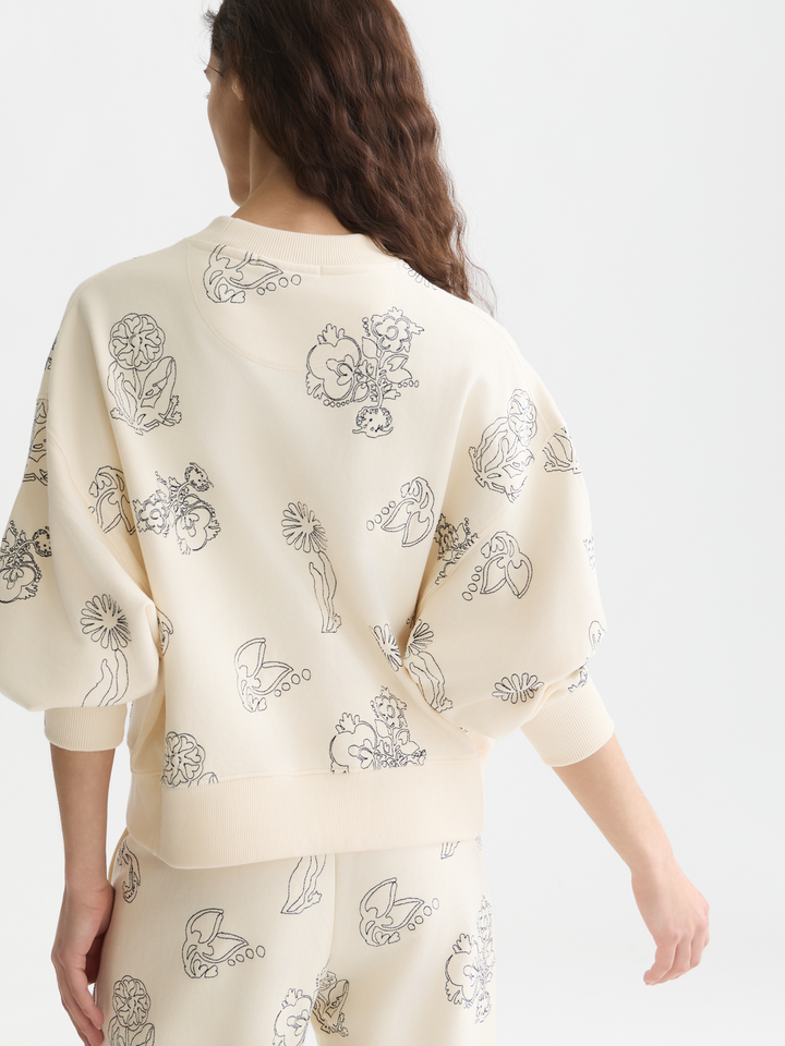 Embroidered seasonal fit sweatshirt