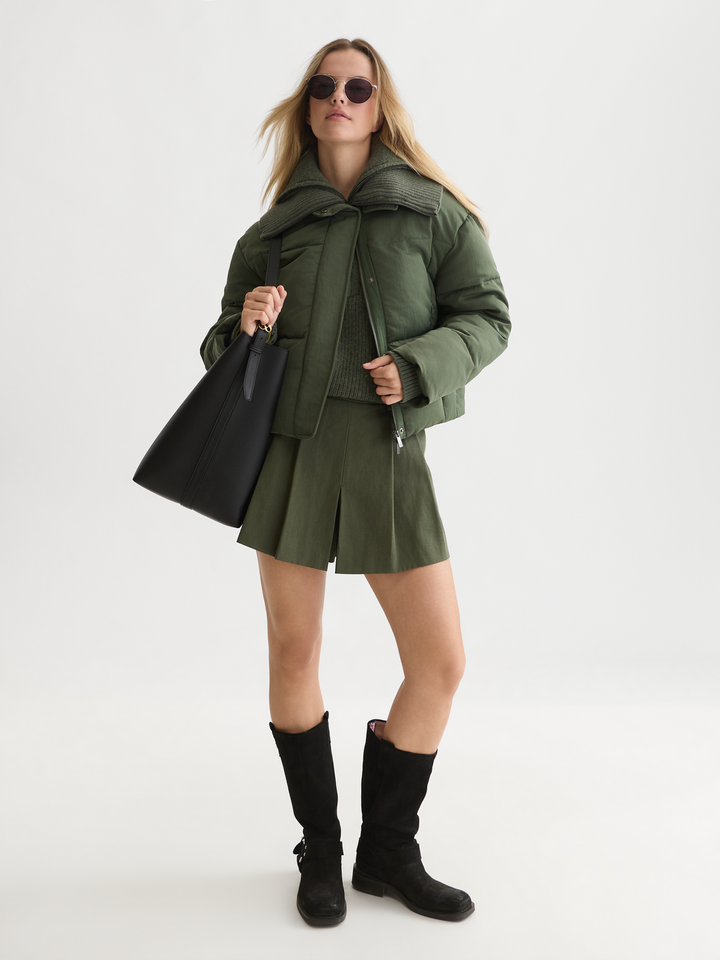 Rib collar short puffer
