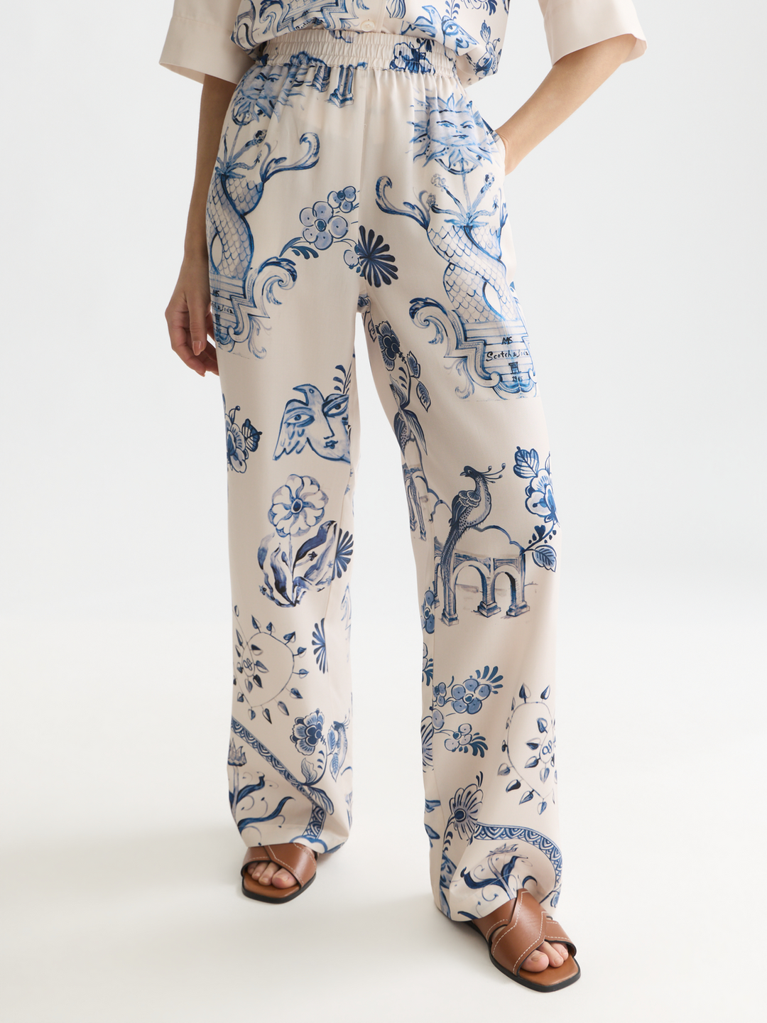 Gia - mid-rise wide-leg printed pull-on pants