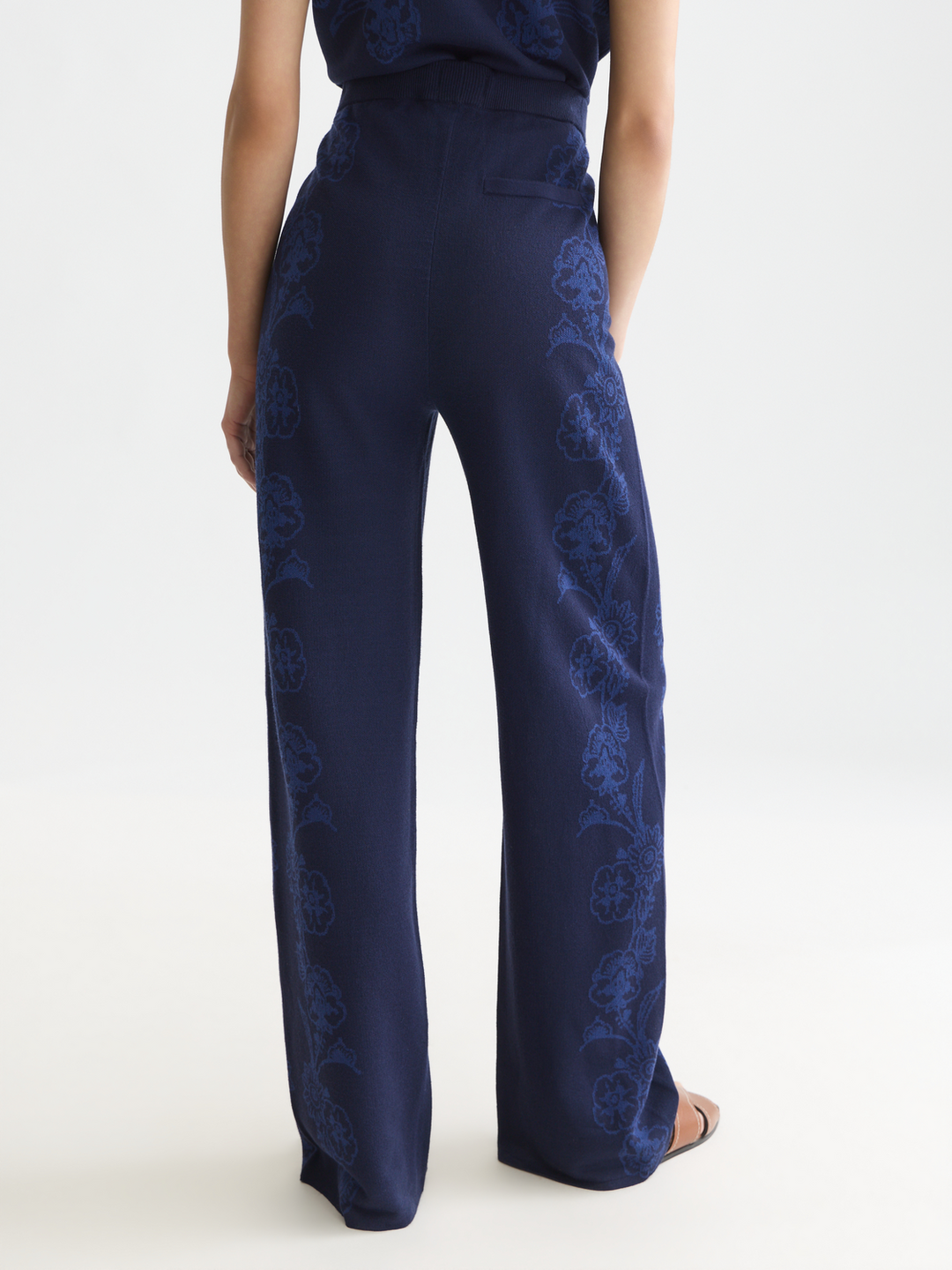 Jacquard knitted relaxed-fit trousers