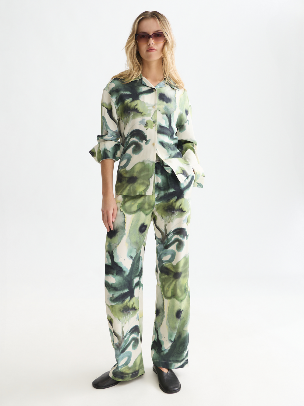 Gia - mid-rise wide-leg printed pull-on pants
