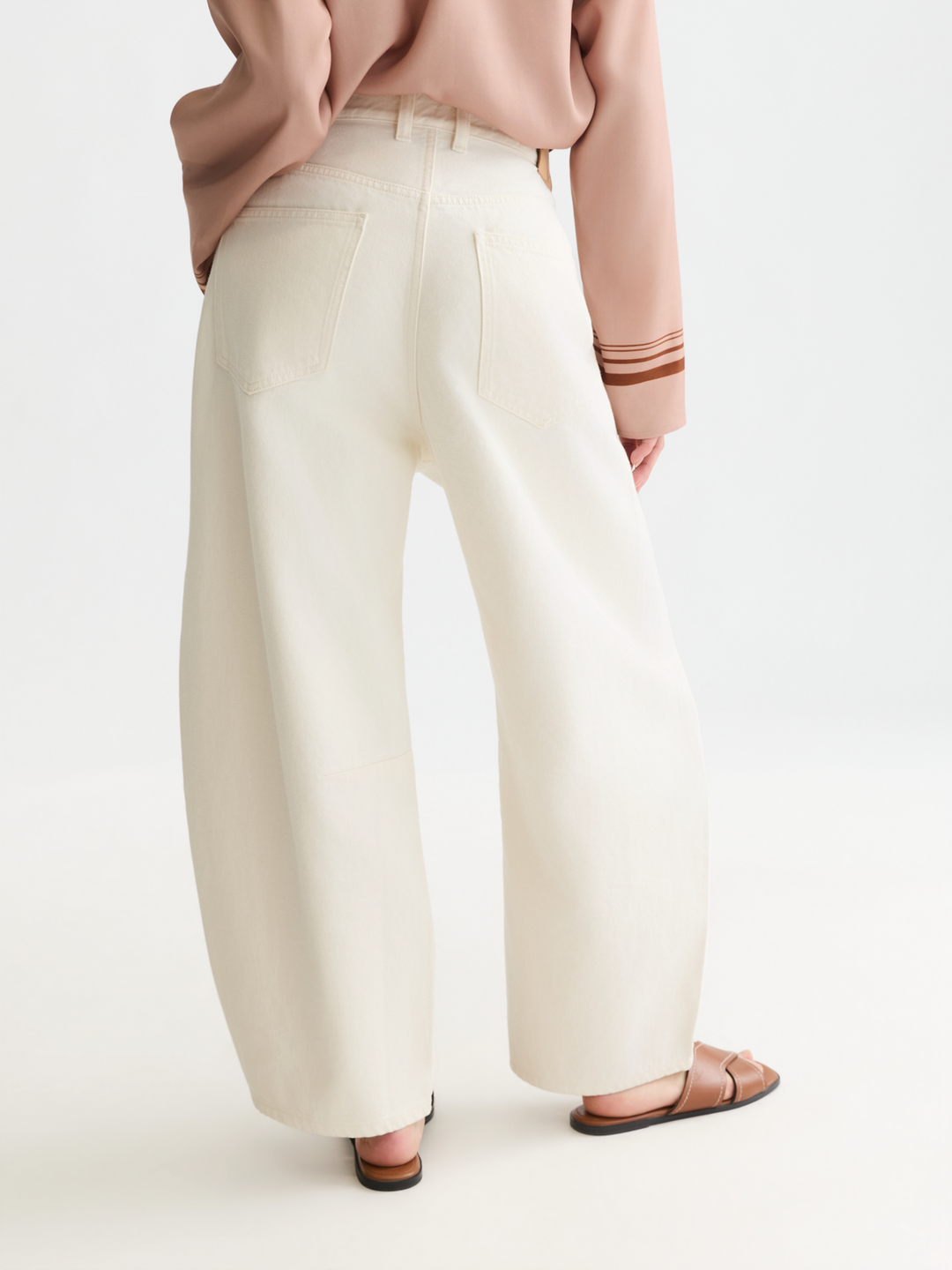 Eve barrel leg — Porcelain White