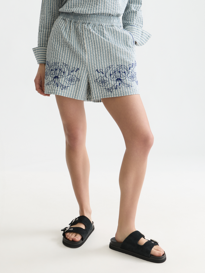 Embroidered structured shorts