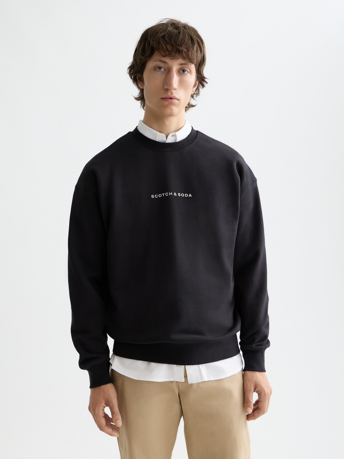 Core-Logo Front Chest Sweatshirt