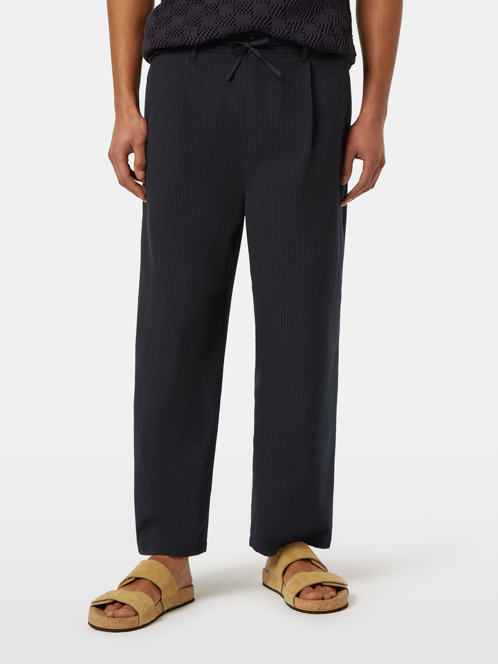 Pleated relaxed straight cotton-blend seersucker jogger