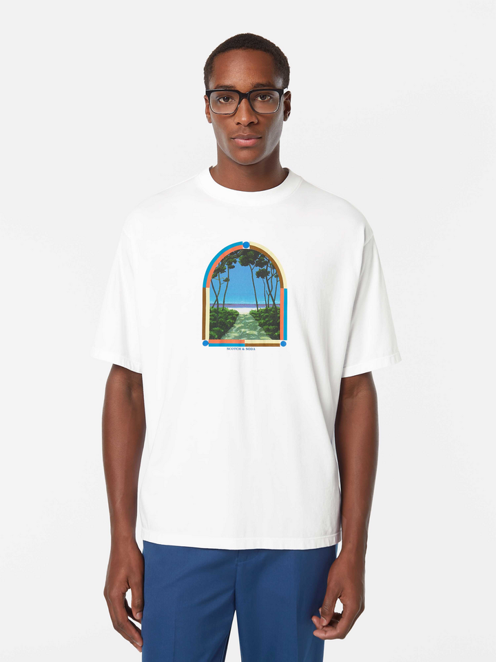 Loose fit front chest artwork T-shirt
