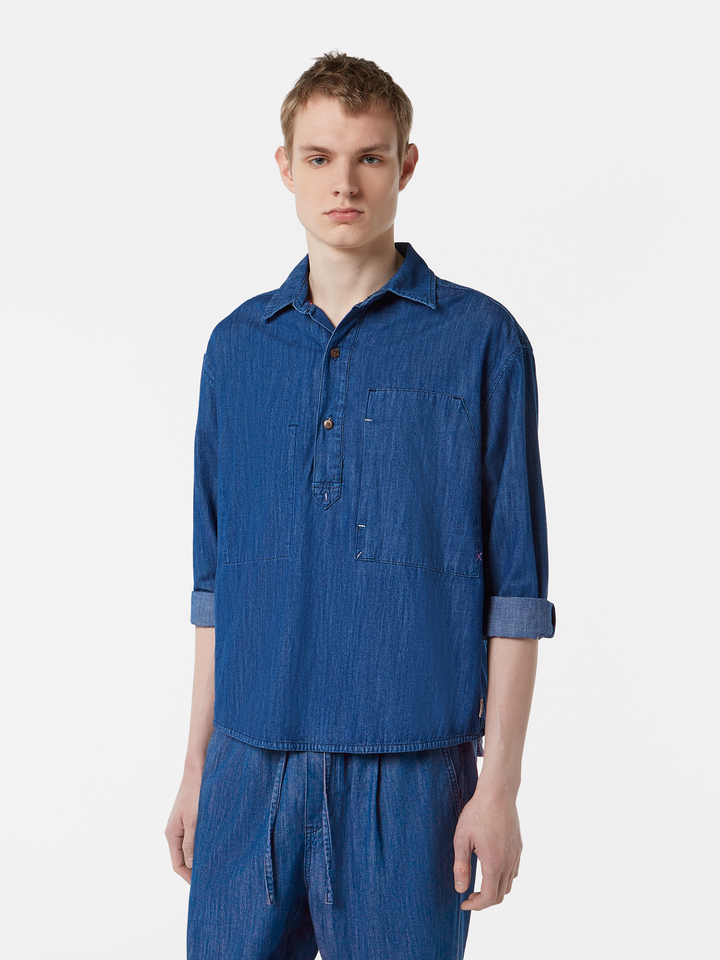 Popover workwear shirt in lightweight  denim quality