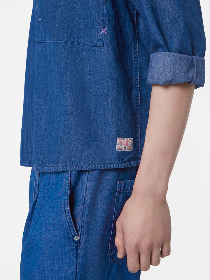 Popover workwear shirt in lightweight  denim quality