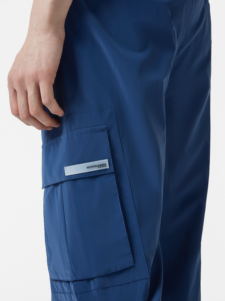 Nylon metallic cargo pant