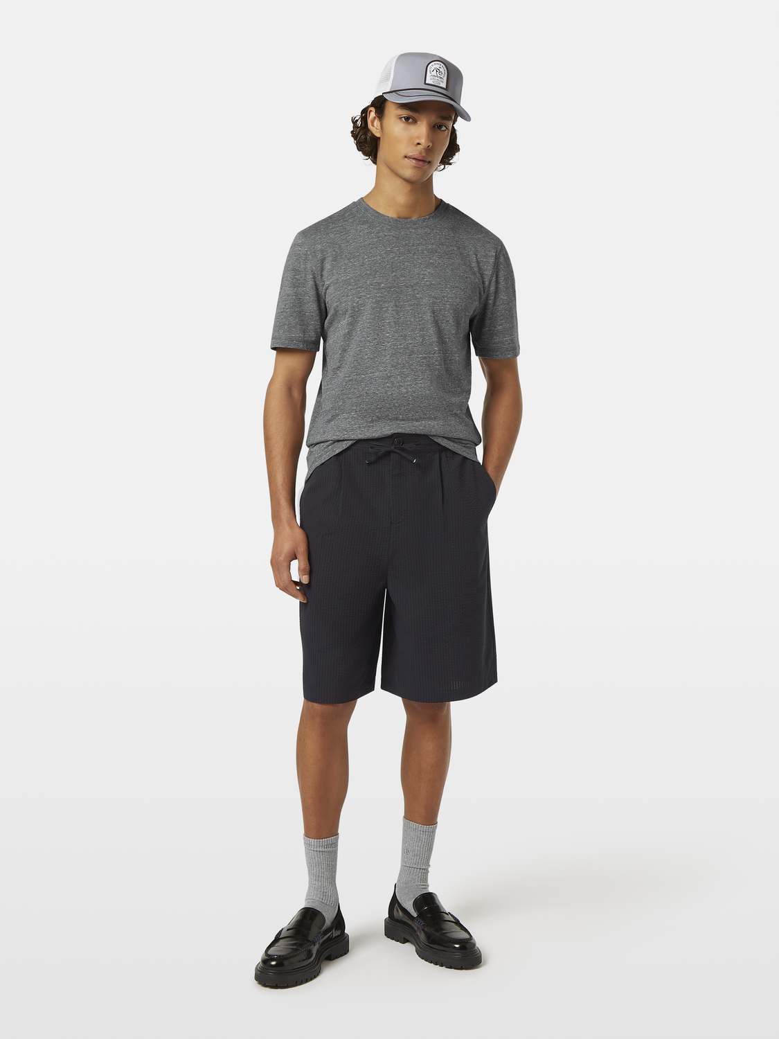 Loose fit pleated seersucker bermuda short