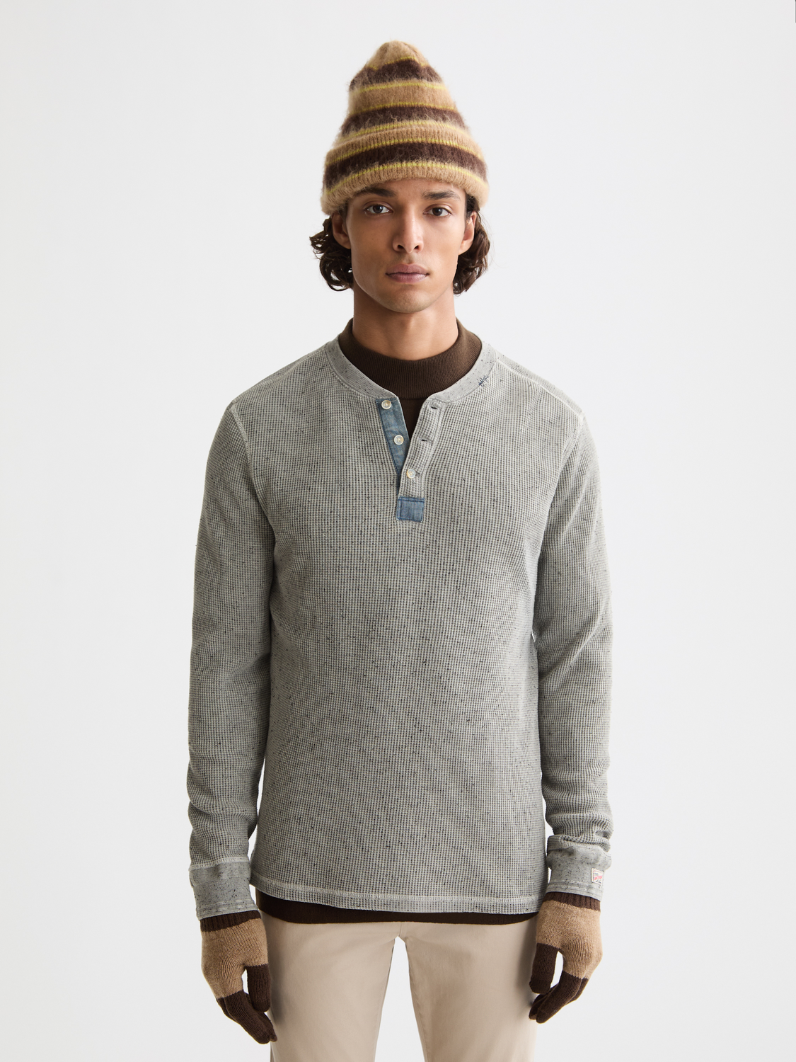 Denim washed long sleeve henley with chambray details