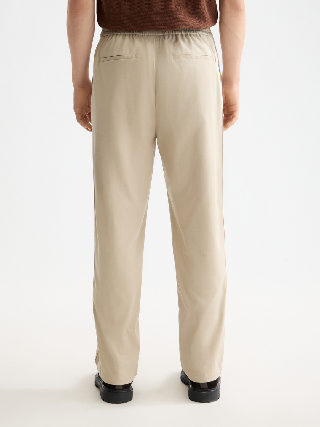 Tape-trimmed twill jersey pleated relaxed straight jogger