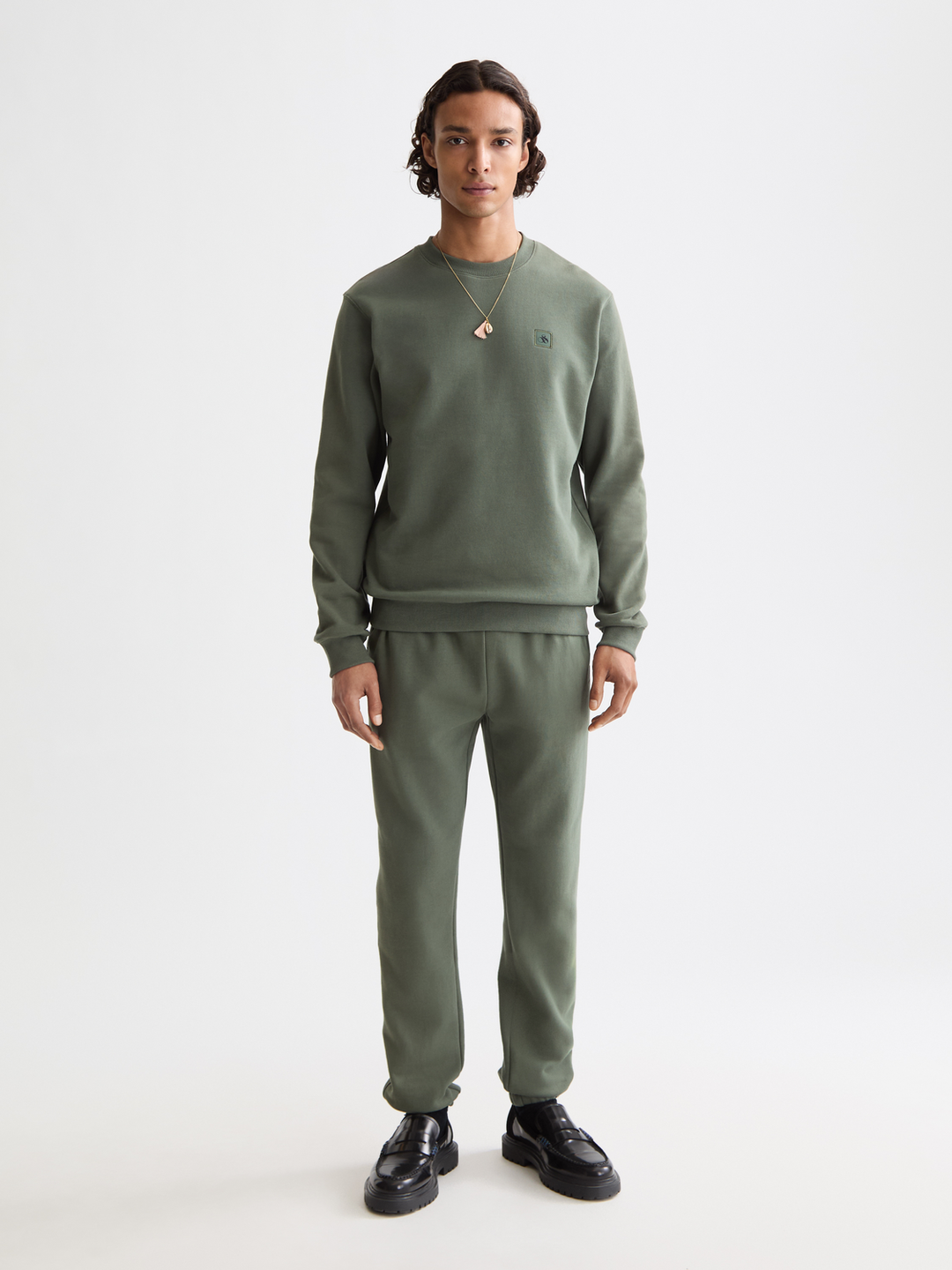 Seasonal core-Logo badge sweatpants