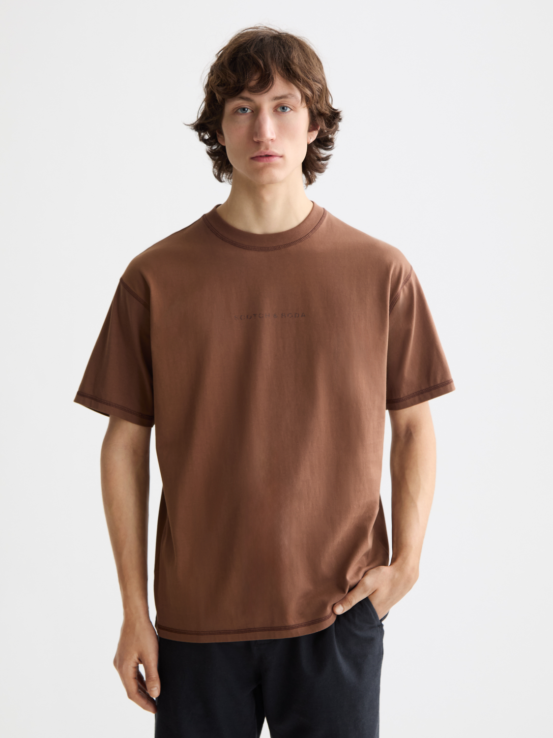 Seasonal core-Relaxed-fit logo t-shirt