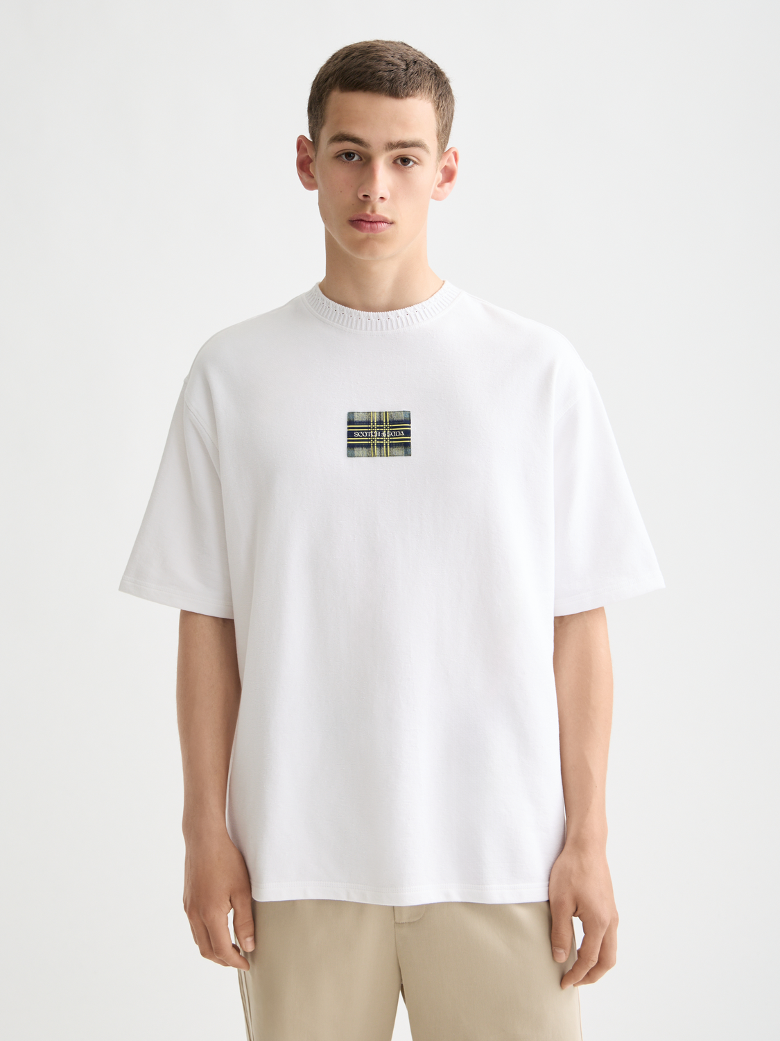 Loose fit label t-shirt